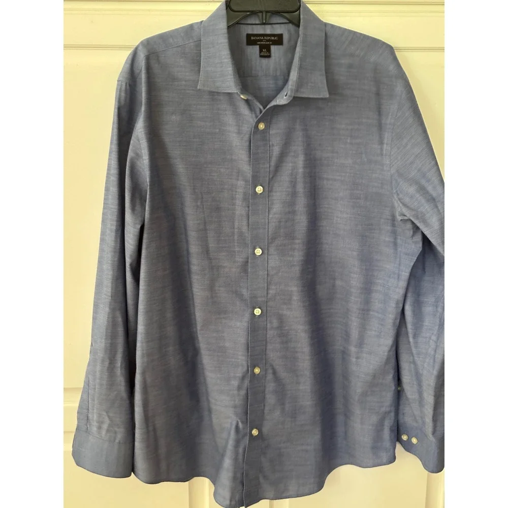 Banana‎ Republic XL Blue Non Iron Slim Fit Long Sleeve Button Down Shirt